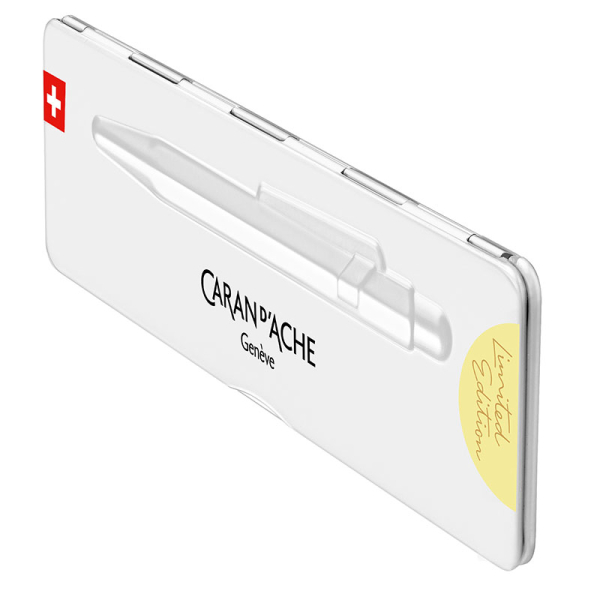 caran d ache 849 Kugelschreiber caran d Ache 849 ballpoint Claim Your Style frozen gelb, Metallbox von der Seite